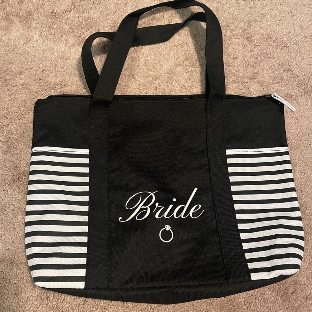 Hand bag